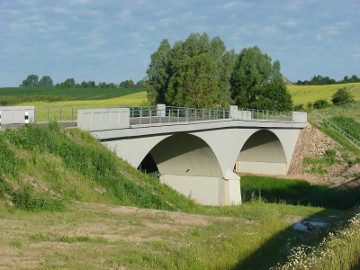 Nemunaiciu bridge over the river Kirsna