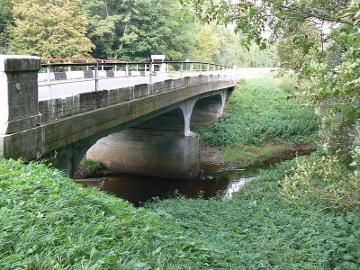 The Kudirkos Naumiestis-Sintautai road bridge over the river Nova